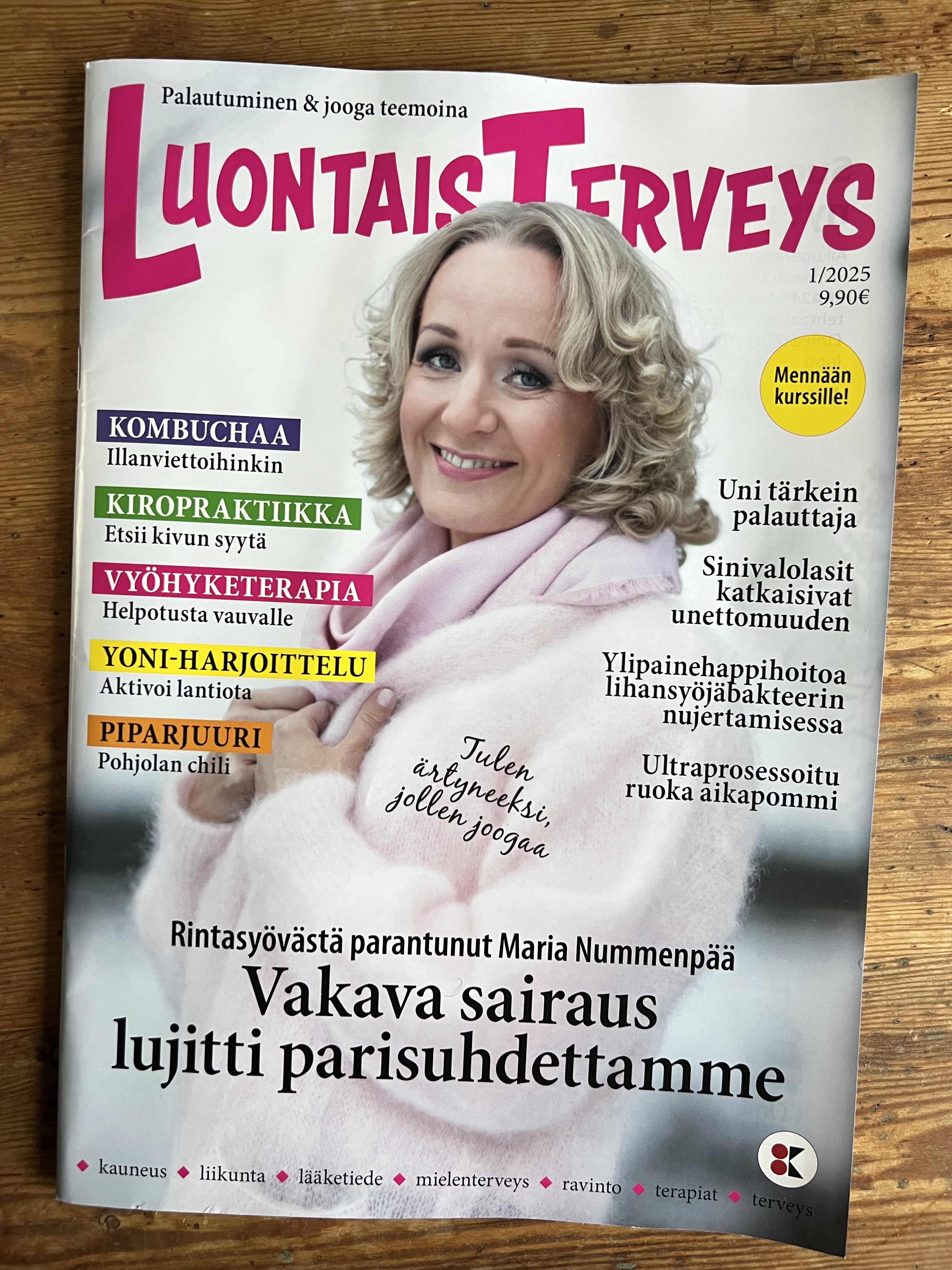 Kiropraktikko Simo Poutanen kertoo kiropraktiikasta uusimmassa Luontaisterveys-lehden numerossa (1/2025)